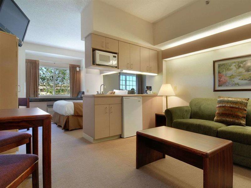 Microtel Inn & Suites By Wyndham Bloomington Msp Airport Esterno foto